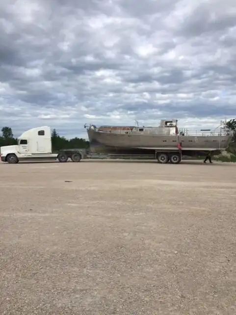 Barcos de trabalho à venda