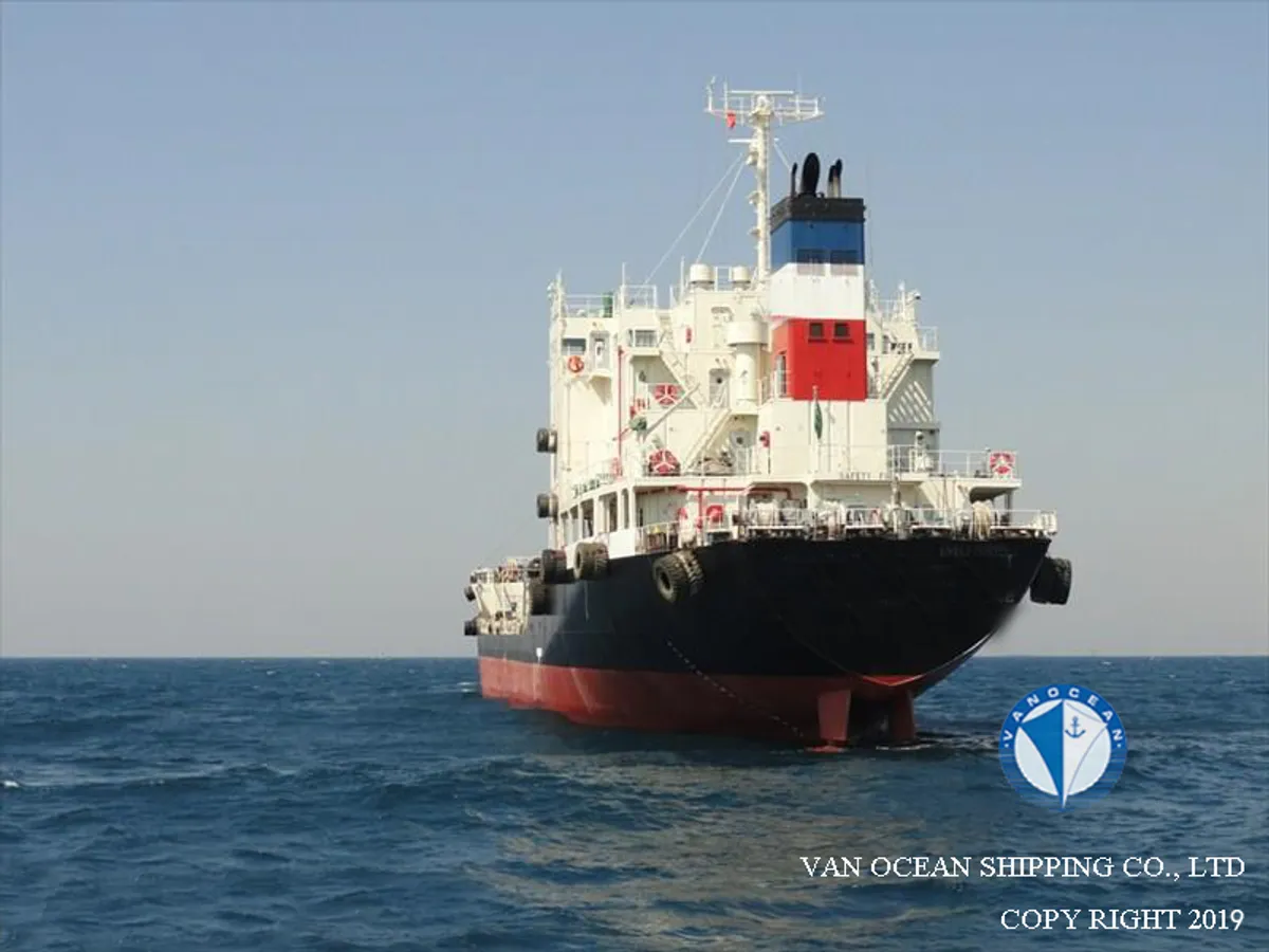 Navio-tanque de óleo/produtos químicos à venda