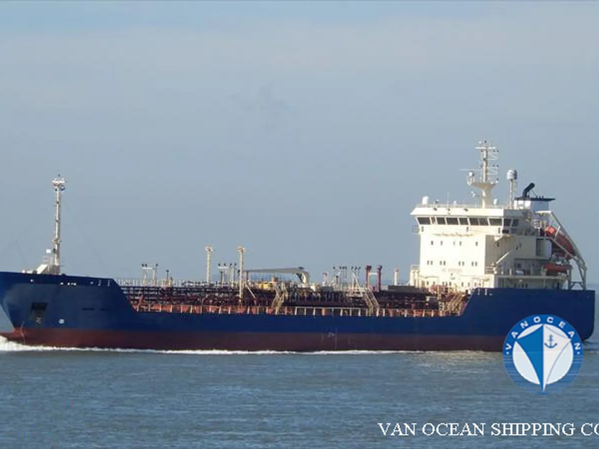 Navio-tanque de óleo/produtos químicos à venda
