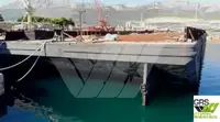 Barcaça à venda