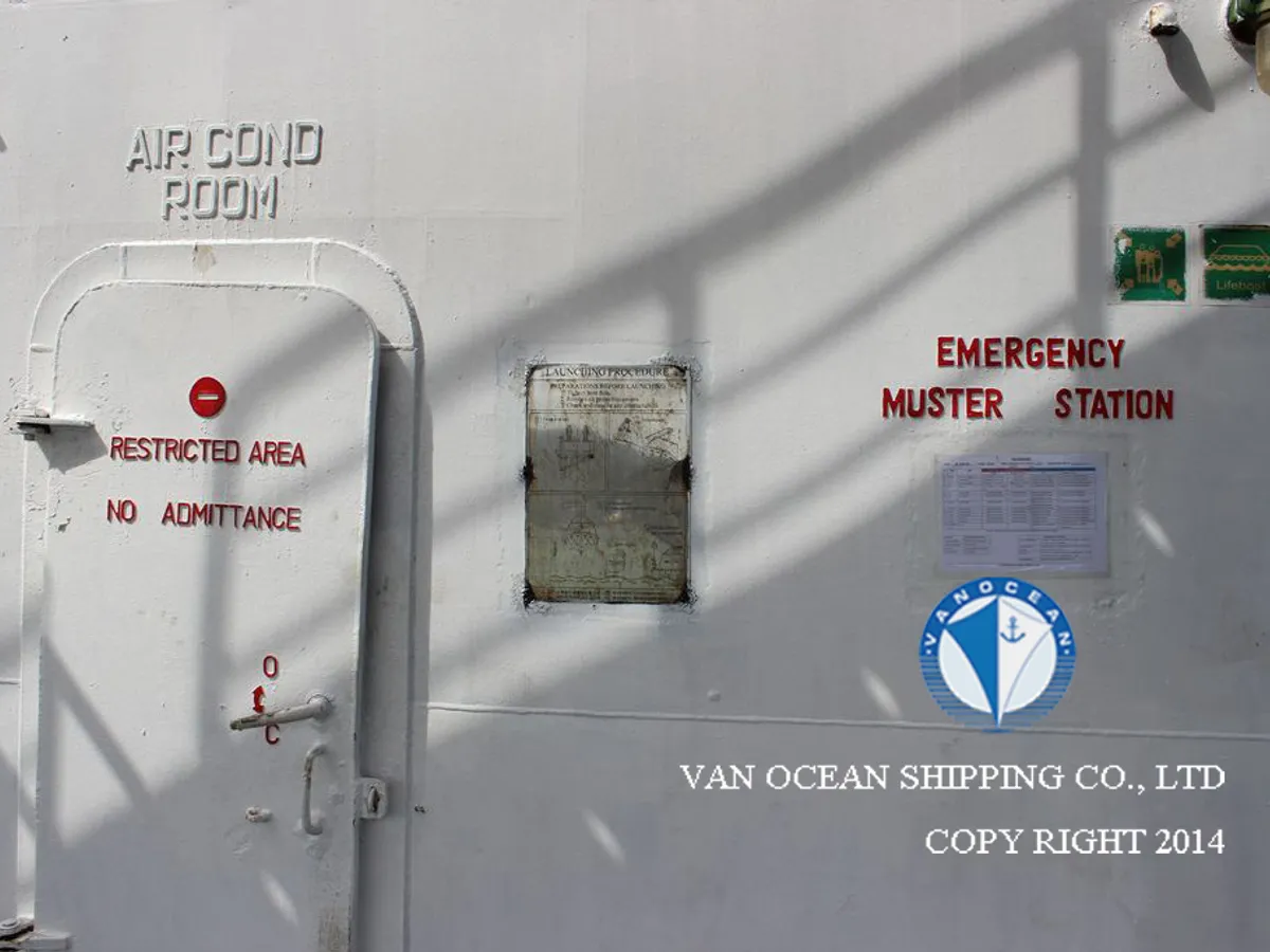 Navio-tanque de óleo/produtos químicos à venda