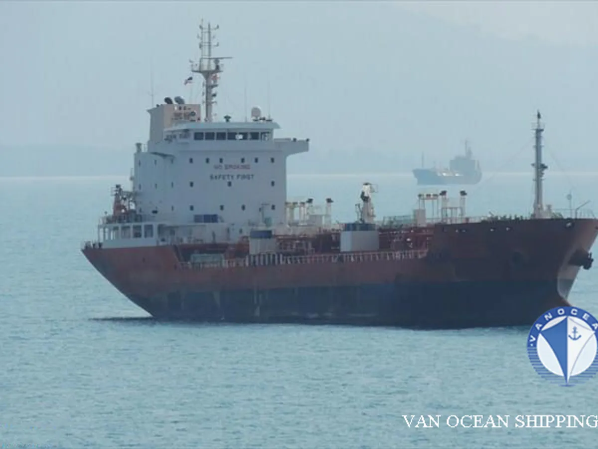Navio-tanque de óleo/produtos químicos à venda