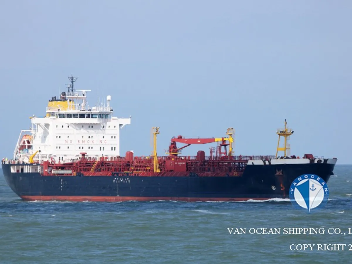 Navio-tanque de óleo/produtos químicos à venda