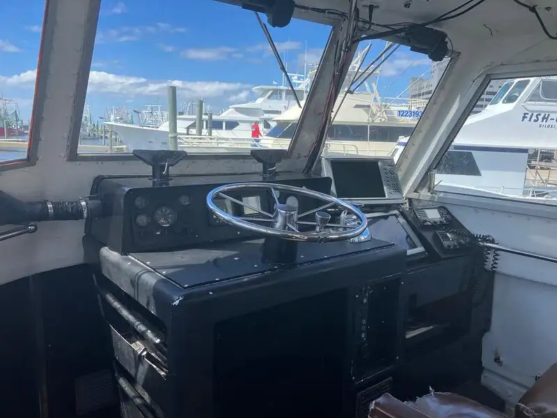 Barcos de trabalho à venda