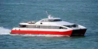 Catamarã à venda