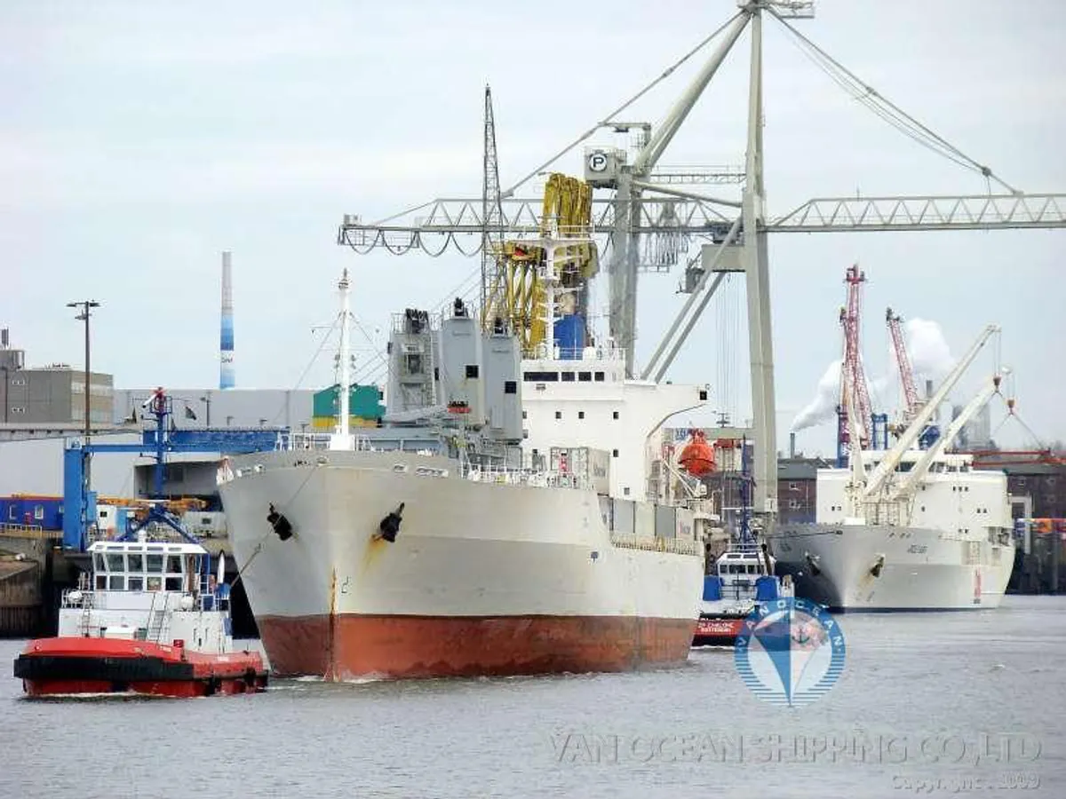 Navio-tanque de óleo/produtos químicos à venda