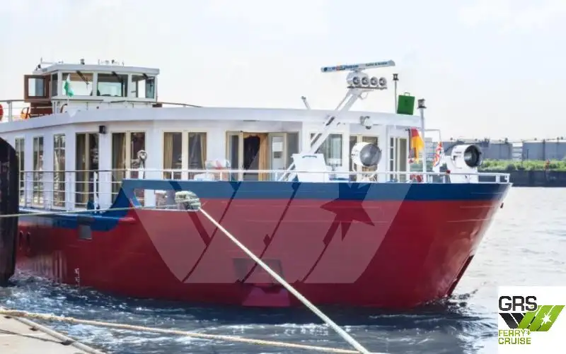 Navio de cruzeiro à venda