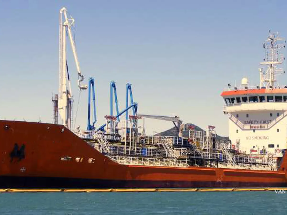 Navio-tanque de óleo/produtos químicos à venda