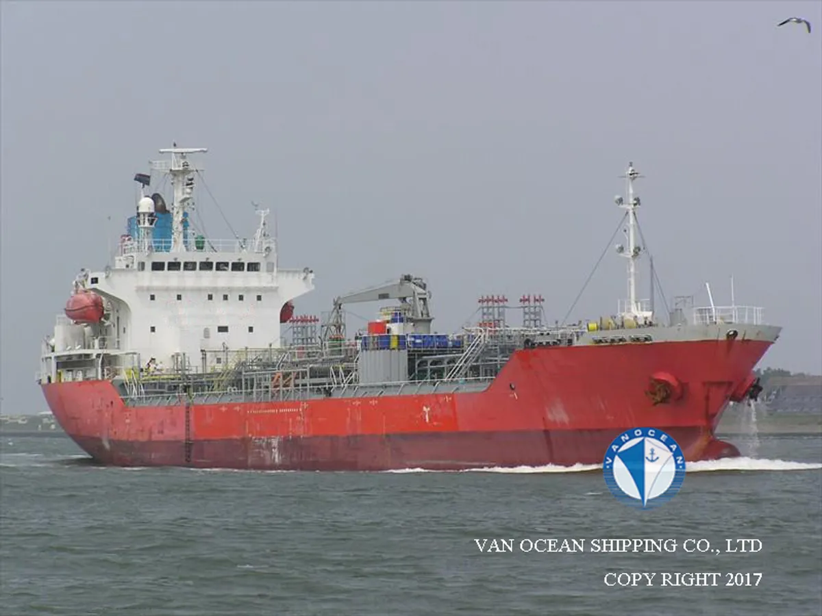 Navio-tanque de óleo/produtos químicos à venda
