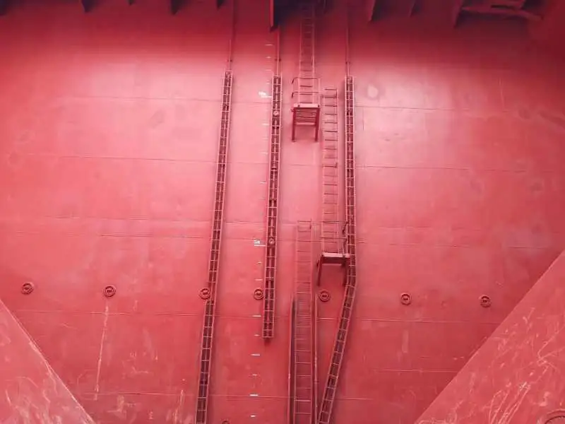 Navio graneleiro à venda