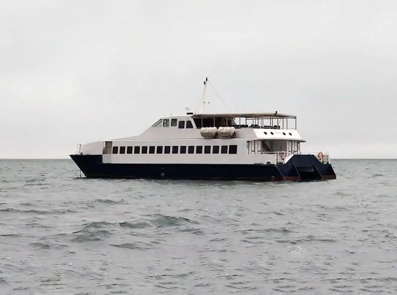 Navio de transporte de passageiros (Ferry) à venda