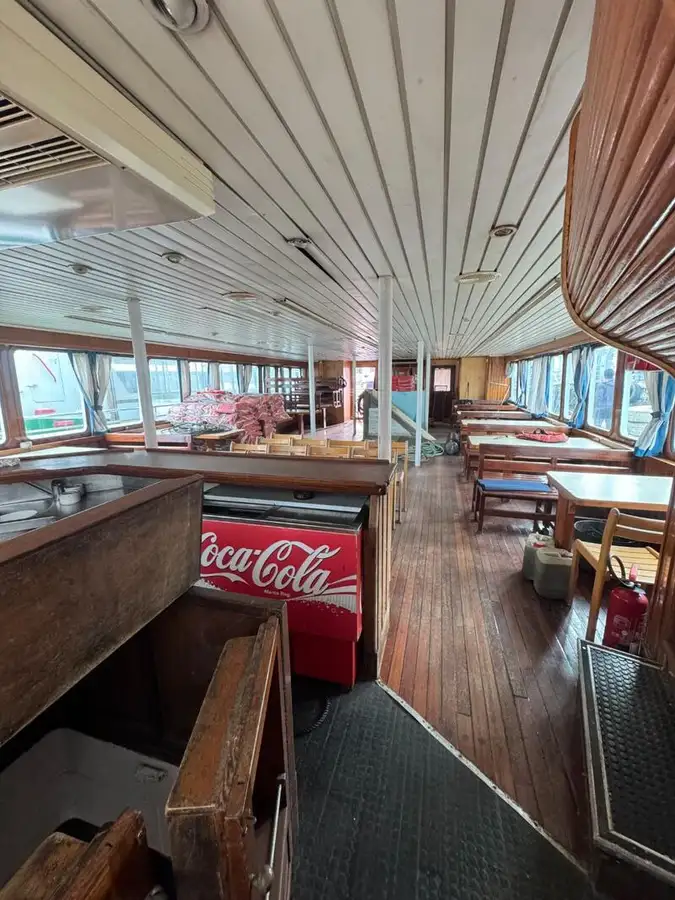 Navio balsa à venda