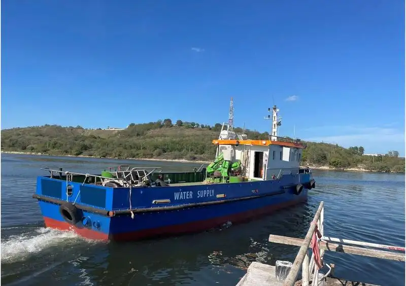 Barcos de trabalho à venda