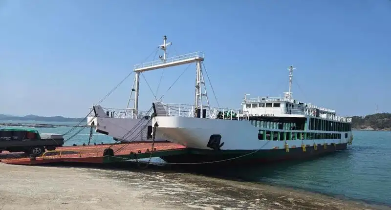 Embarcação de desembarque, tanque à venda