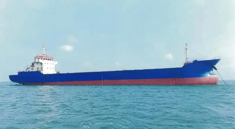 Navio porta-contentores à venda