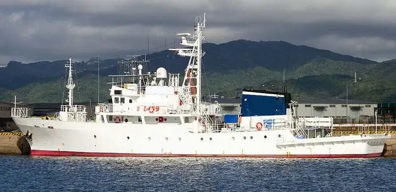 Navio de pesquisa à venda
