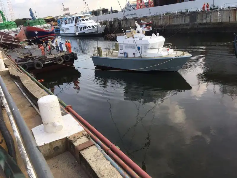 Barco piloto à venda
