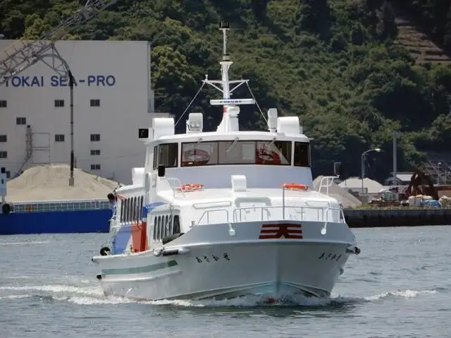 Navio balsa à venda