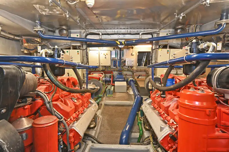Barco da tripulação à venda