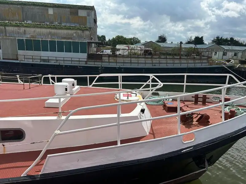 Navio balsa à venda