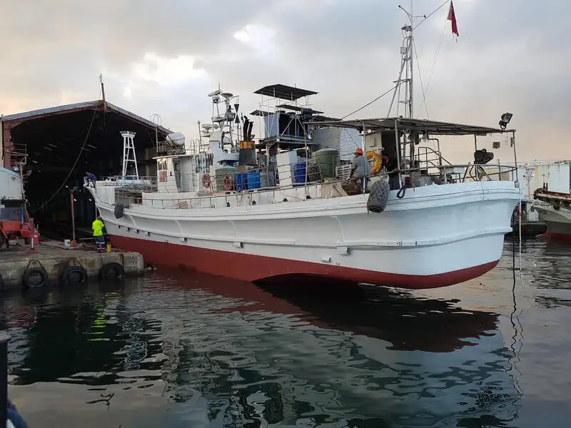 Navio com palangre à venda