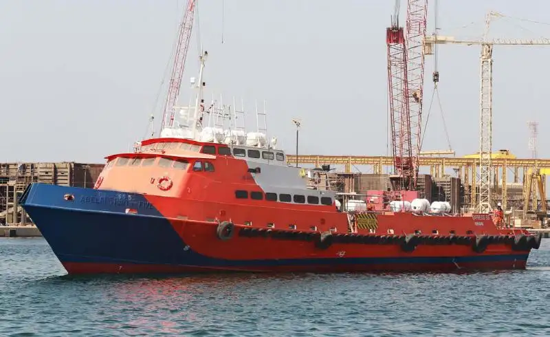 Barco da tripulação à venda
