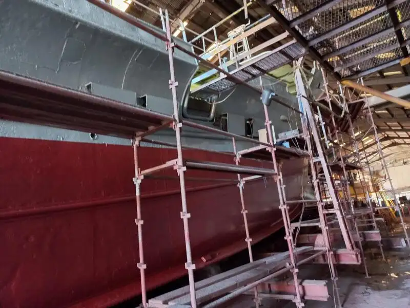 Navio com palangre à venda