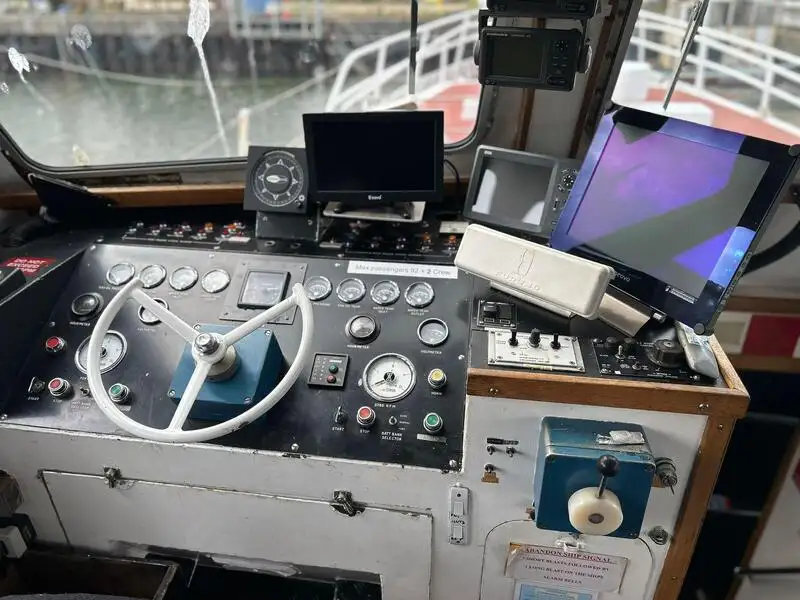 Navio balsa à venda
