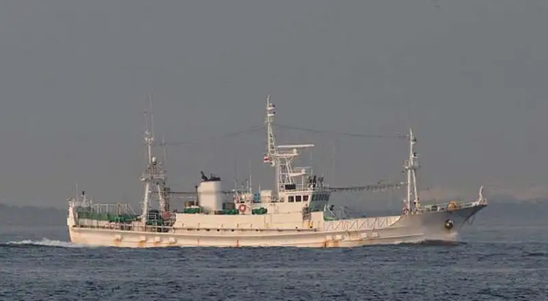 Navio de pesquisa à venda