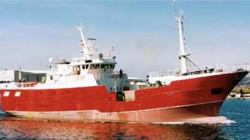 Navio com palangre à venda