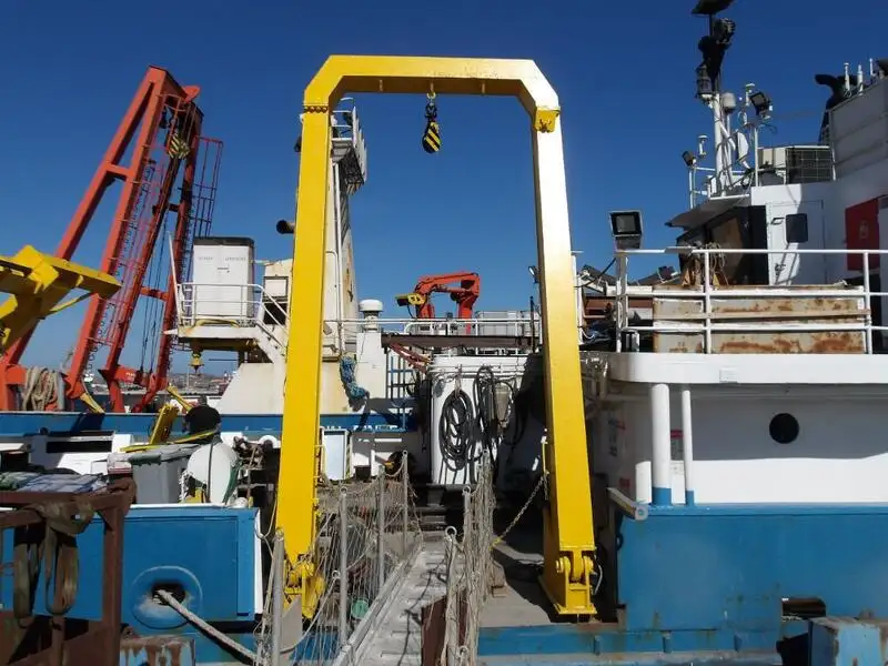 Navio de pesquisa à venda