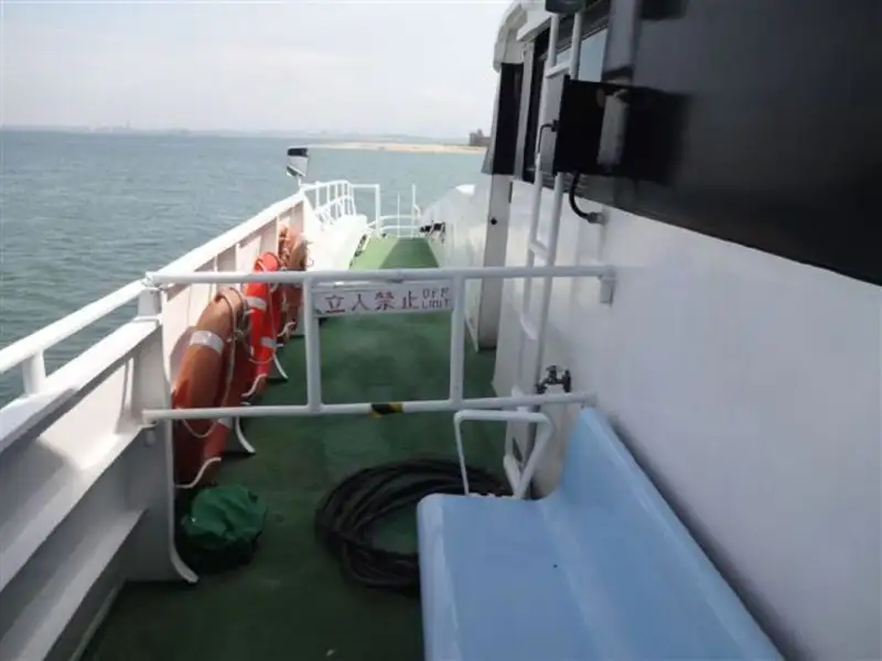 Catamarã à venda