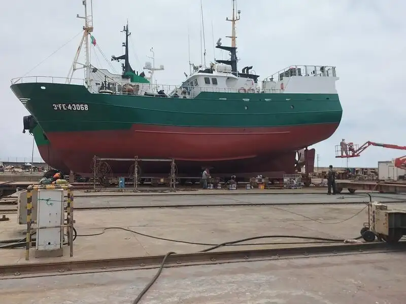 Traineira de pesca à venda
