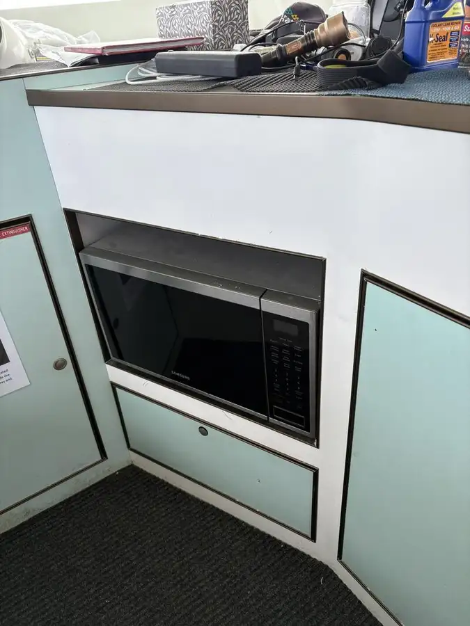 Navio de processamento de peixe à venda