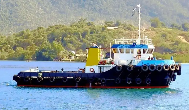 Rebocador à venda