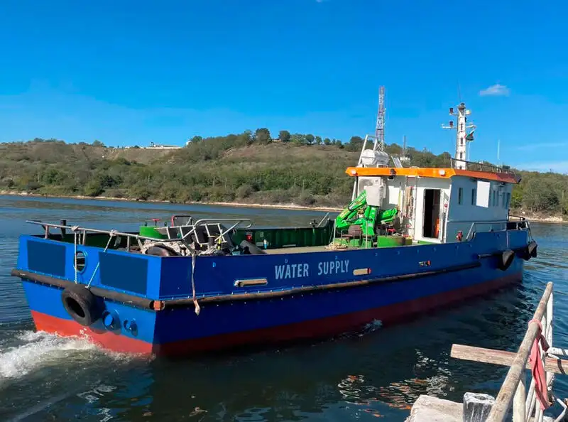 Barcos de trabalho à venda