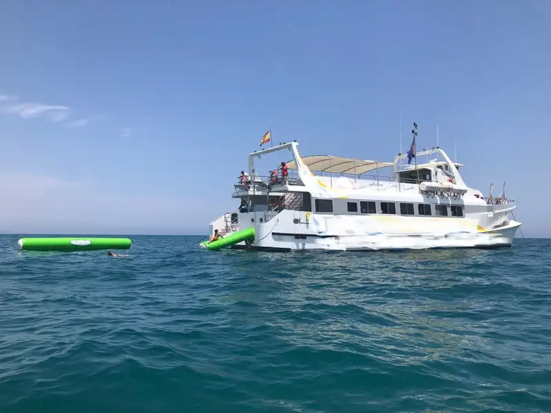 Navio balsa à venda