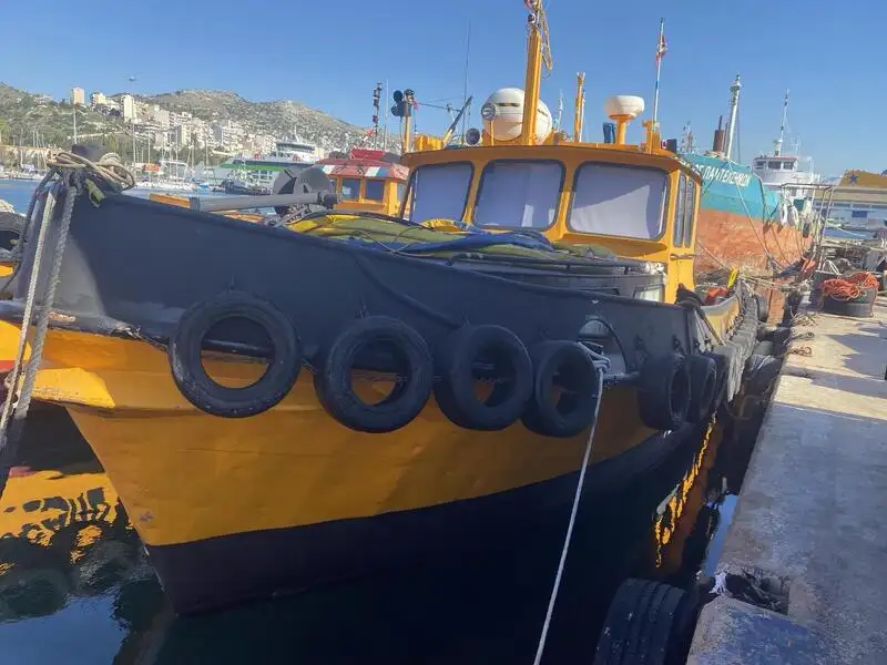 Barcos de trabalho à venda