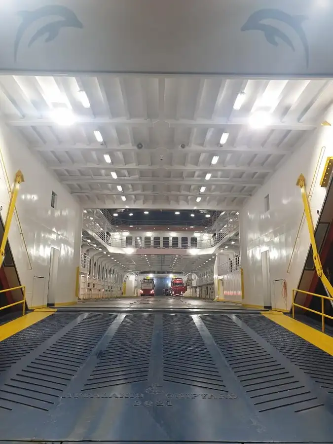 Navio RoPax à venda