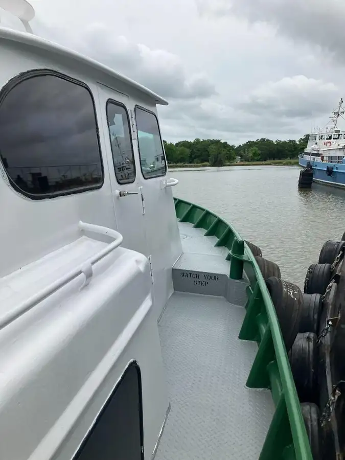 Barco da tripulação à venda