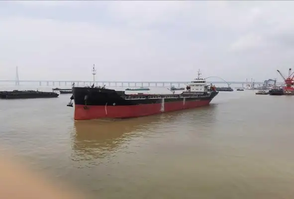 Bulk carrier for sale