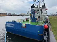 Navio de abastecimento à venda