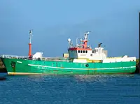 Navio de abastecimento à venda