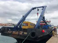 Barcos de trabalho à venda