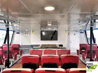 Embarcação a motor à venda