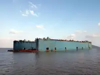 Doca flutuante à venda