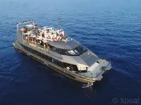 Embarcação a motor à venda