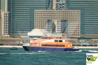 Embarcação a motor à venda