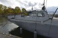Navio militar à venda