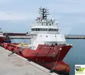 Navio de abastecimento à venda